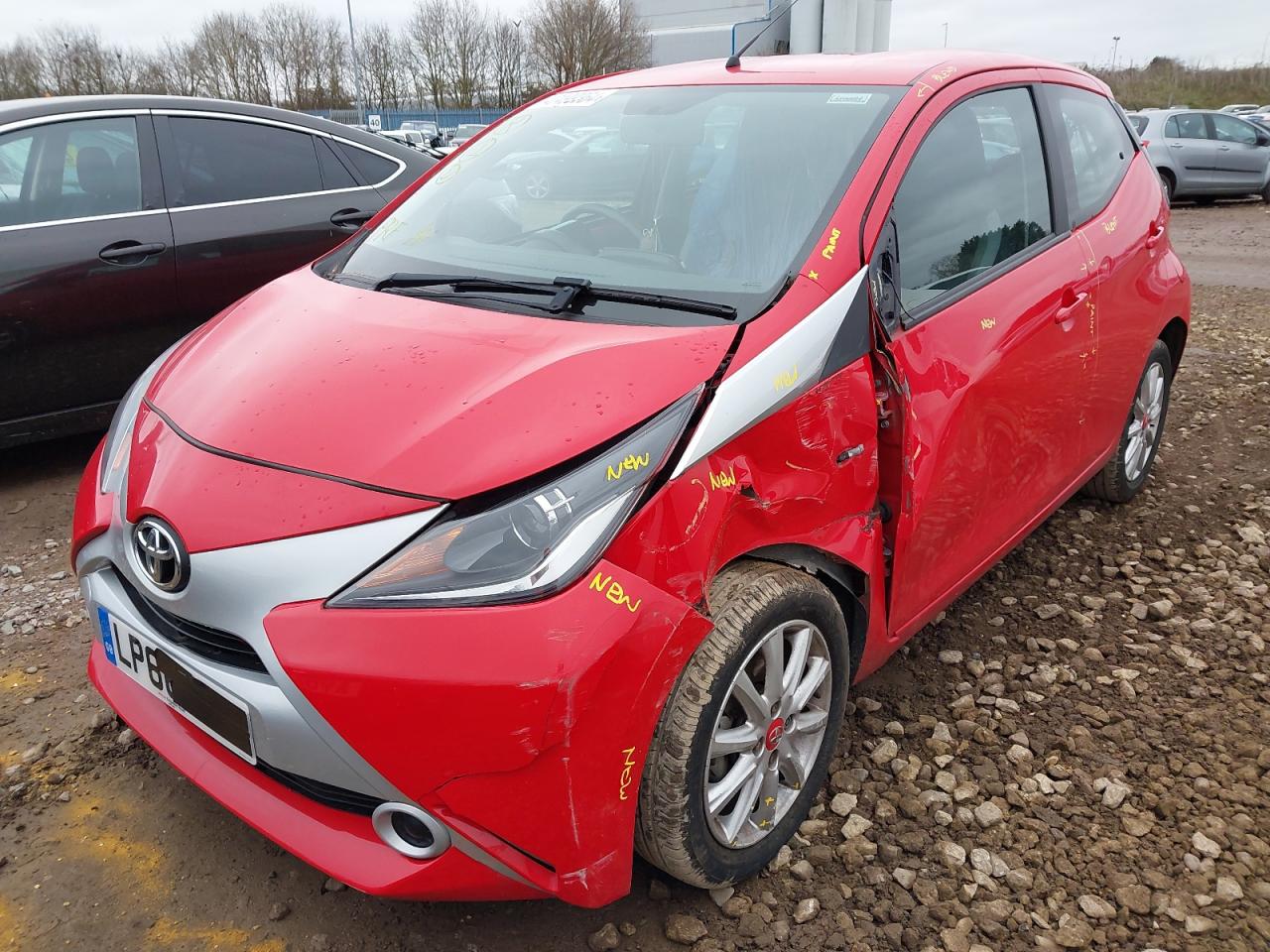 TOYOTA AYGO X-PLA 2016. Lot# 40499364. VIN JTDKGNECX0N187948. Photo 1